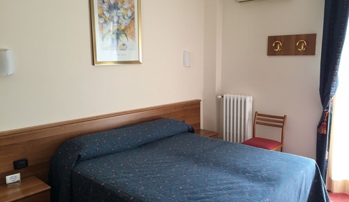 Economy Double Room, 1 Queen Bed