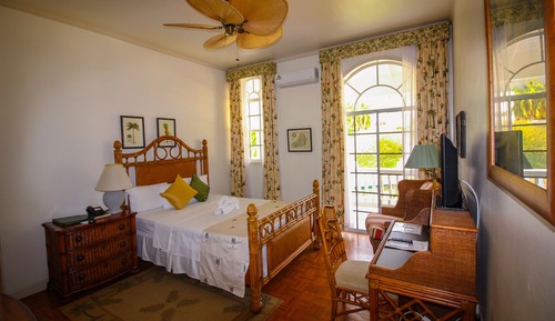 Superior Room, Garden View