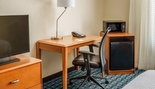 Room, 1 King Bed (Mobility/Hearing Accessible, Tub)