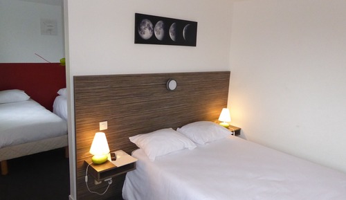 Room, Connecting Rooms