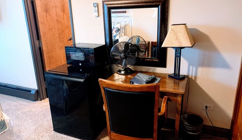 Standard Room, 2 Twin Beds (Room 304)