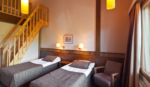 Superior family room, loft and balcony