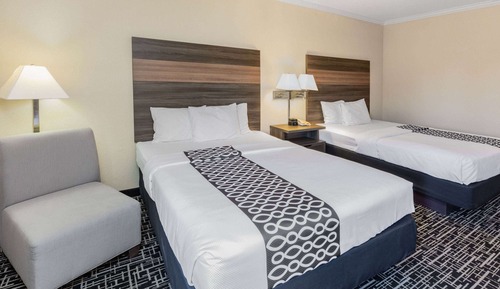 Room, 2 Queen Beds, Accessible, Smoking (Mobility,Hearing,Tub w/Grab Bars)
