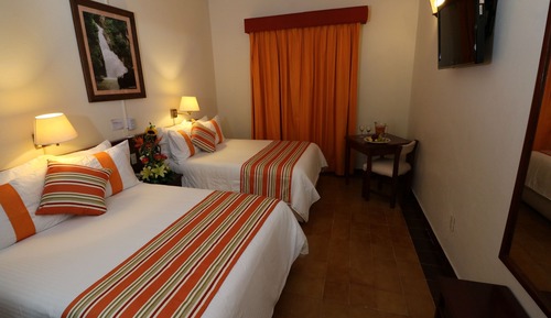 Room (Dog Friendly)