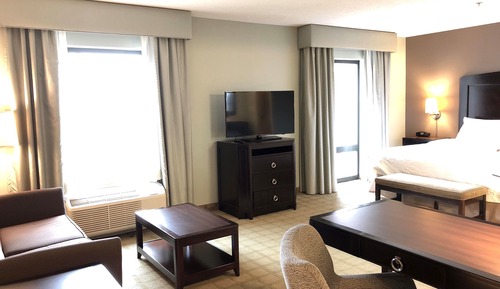 Studio, One King Bed, Non-Smoking