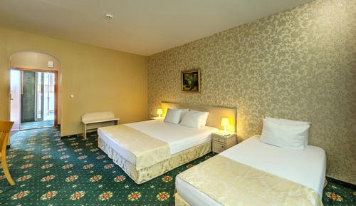 Triple Room