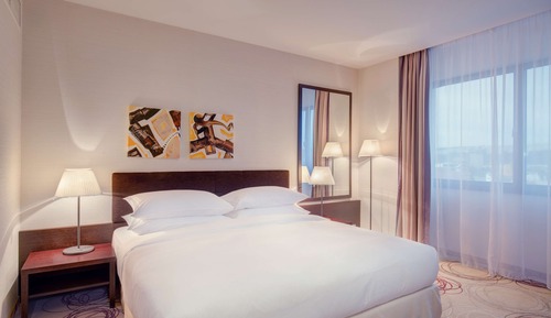 Suite, 1 King Bed