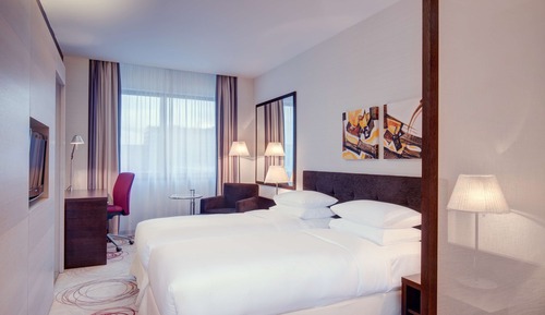 Deluxe Room, 2 Twin Beds, Non Smoking