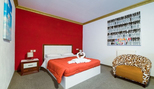 Junior Suite (2 Adults)