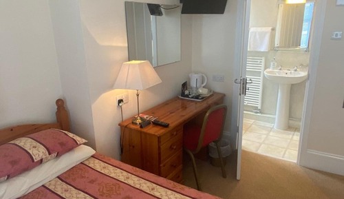 Comfort Double or Twin Room, Ensuite, Courtyard View