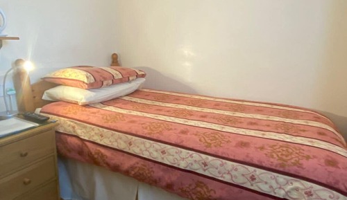 Comfort Single Room, Ensuite, Courtyard View