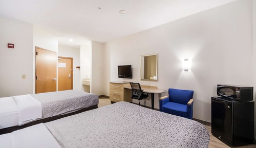 Standard Room, 2 Queen Beds, Non Smoking (Vision Impaired)