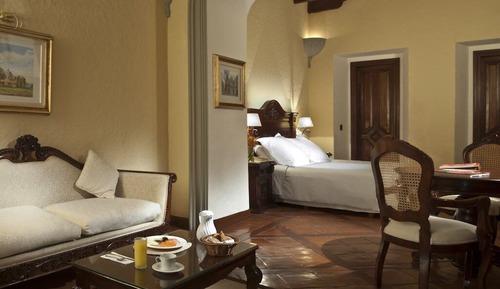 Junior Suite, 1 King Bed
