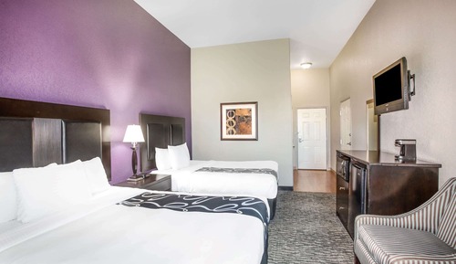 Room, 2 Queen Beds, Accessible, Non Smoking (Mobility/Hearing, Roll-In Shower)