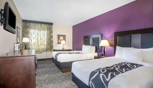 Room, 2 Queen Beds, Non Smoking