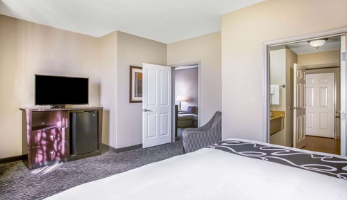 Deluxe Suite, 1 King Bed, Non Smoking