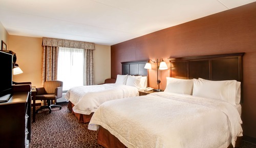 Two queen beds non smoking