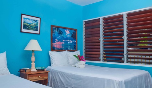 Deluxe Room Partial Sea View with Shared Kitchen