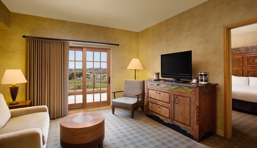 Suite, 1 King Bed
