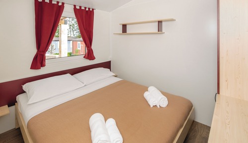 Superior Mobile Home, Terrace