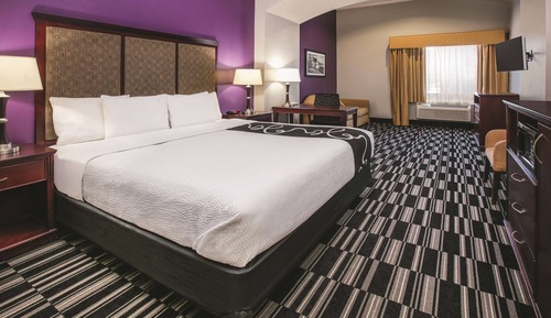 Executive Room, 1 King Bed, Accessible, Non Smoking (Tub with Grab Bars)