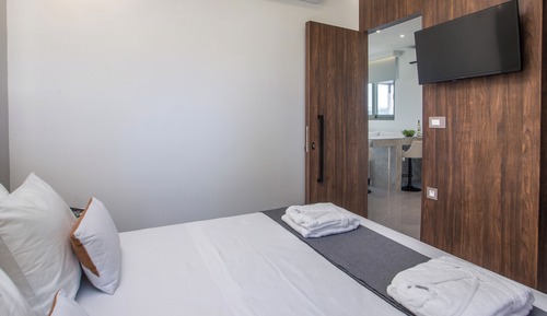 Luxury Suite