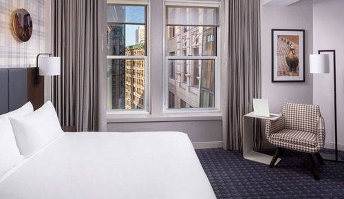 Room, 1 King Bed, Accessible (with Shower)