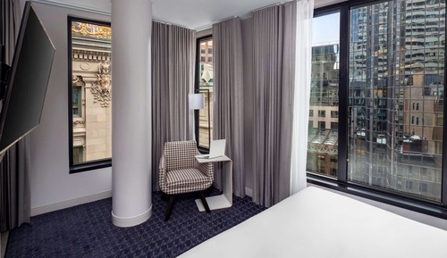 Room, 1 King Bed (High Floor)