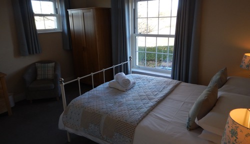 Double Room (King)