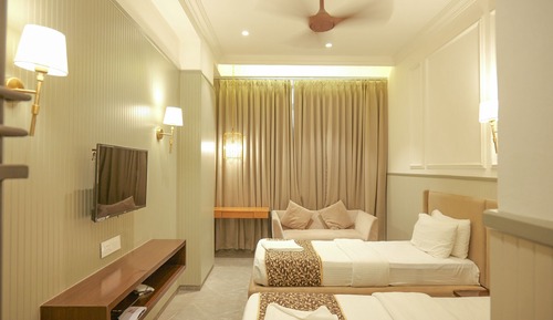 Signature Suite