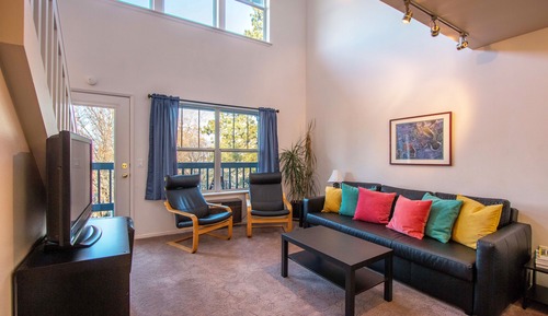 Condo, 2 Bedrooms
