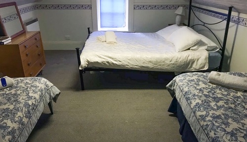 Standard Family Room, Shared Bathroom