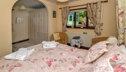 Double Room (En-suite)
