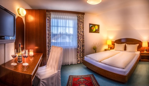 Basic Double Room