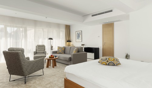 Comfort Suite, Balcony, Partial Sea View