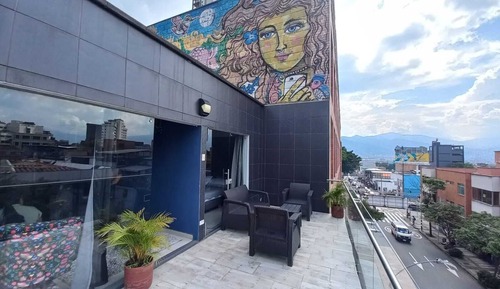 Luxury Apartment, 3 Bedrooms, City View (Apartment 401)