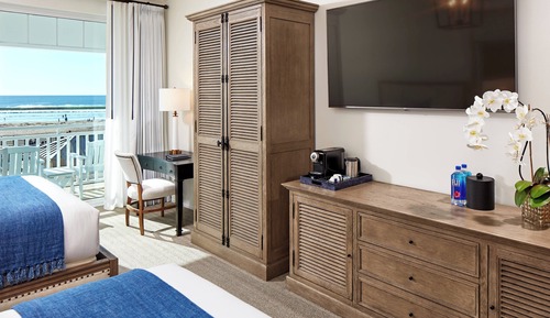 Classic Room, 2 Queen Beds, Non Smoking