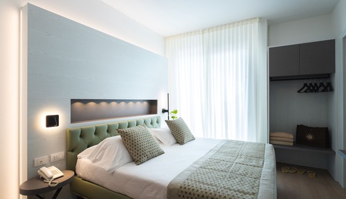 Triple Room, Partial Sea View