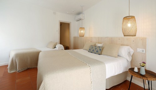 Triple Room