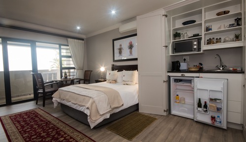 Room (Road Facing)
