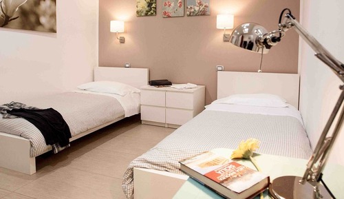 Deluxe Twin Room (Batteria)