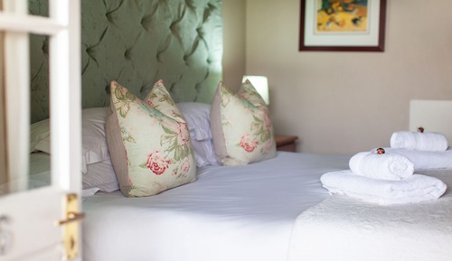 Luxury Double or Twin Room (Room 6)