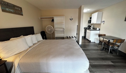 Queen Studio with Sofa Sleeper, Kitchenette