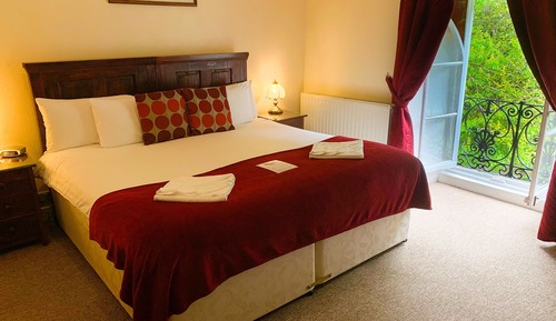 Super King Room (Room 3)