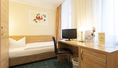 Standard Single Room
