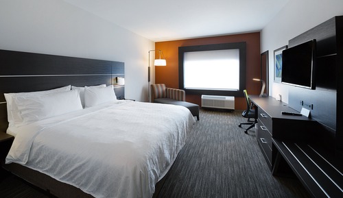Standard Room, 1 King Bed, Accessible (Mobility)