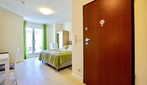 Economy Studio Suite
