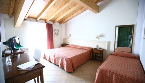 Classic Triple Room