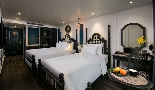 Junior Suite Double Room with City View