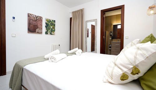 Standard Apartment, 2 Bedrooms, Terrace, Partial Sea View
